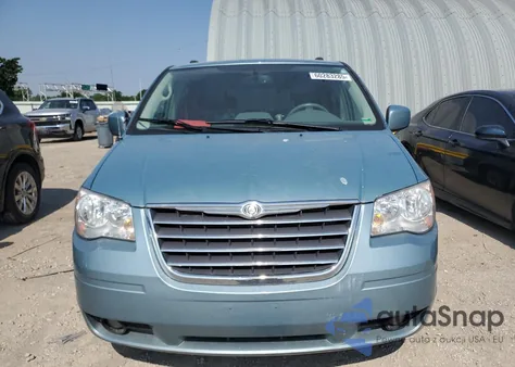 2010 Chrysler Town & Country Touring из США, поврежденный, VIN 2A4RR5DX7AR230038